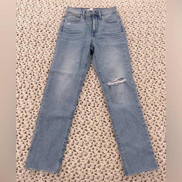 Madewell Denim - The Perfect Vintage Jean in Coney Wash: Destroyed Edition